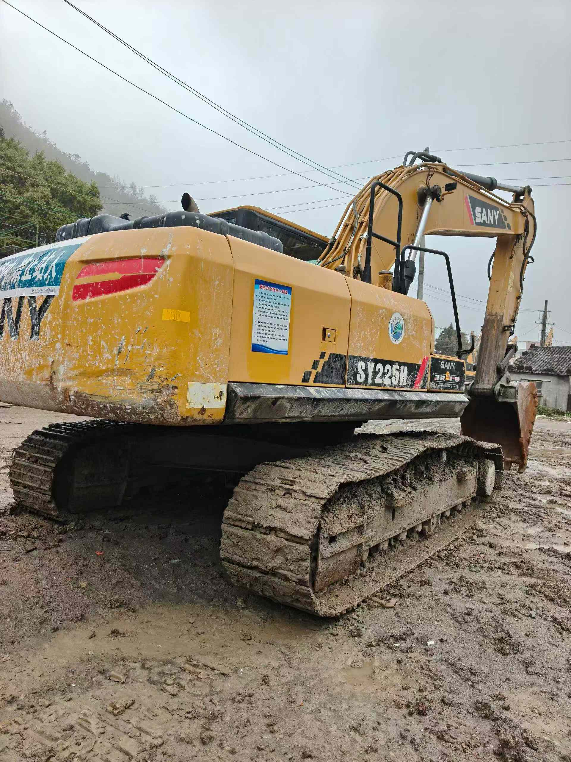 Buy Sany SY225C Used Excavator / 2