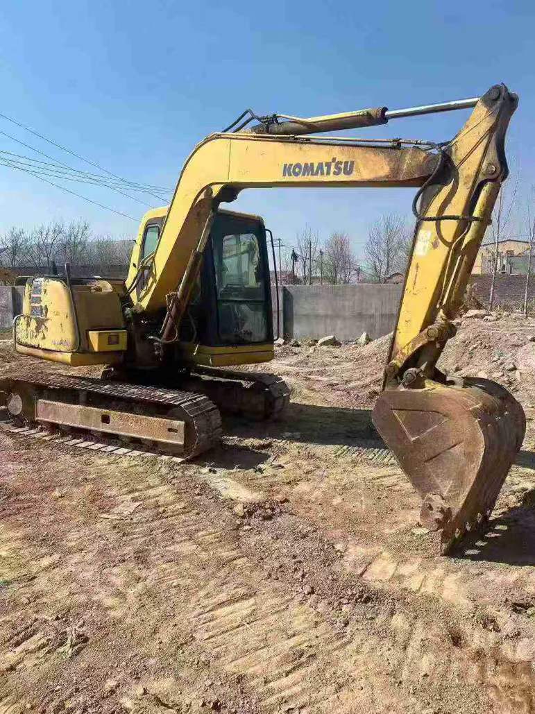 Buy Komatsu PC60-7 Used Excavator / 7