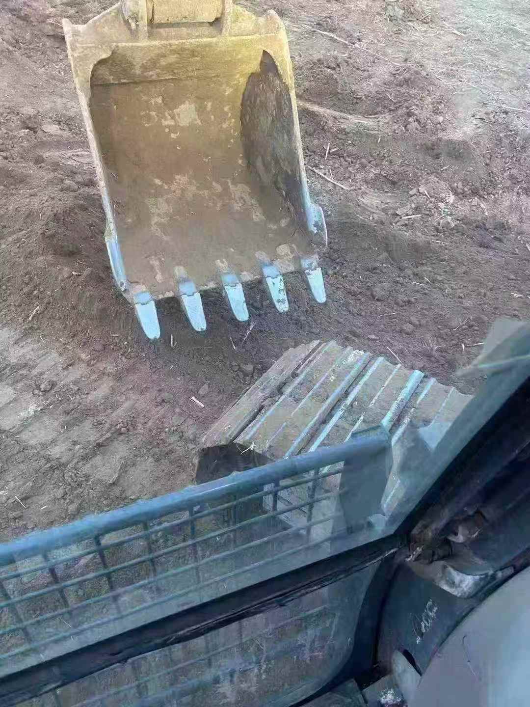 Buy Hitachi EX200 Used Excavator / 3