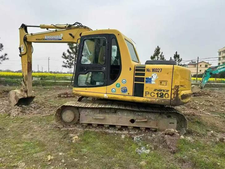 Buy Komatsu PC120-6E Used Excavator / 1
