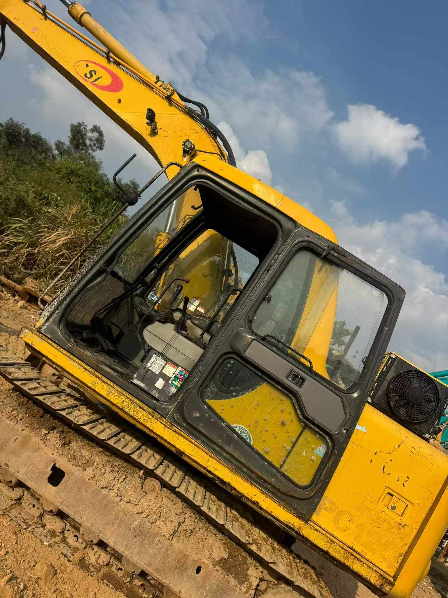 Buy Komatsu PC120-6E Used Excavator / 3