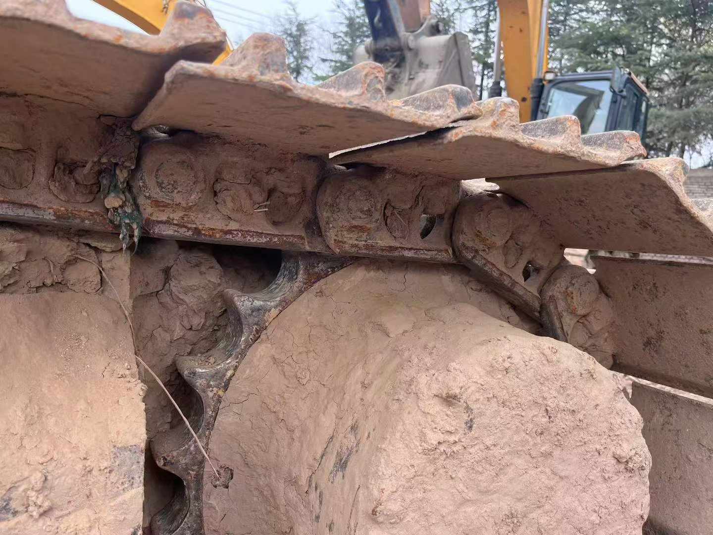 Buy Komatsu HB215LC-1 Used Excavator / 6