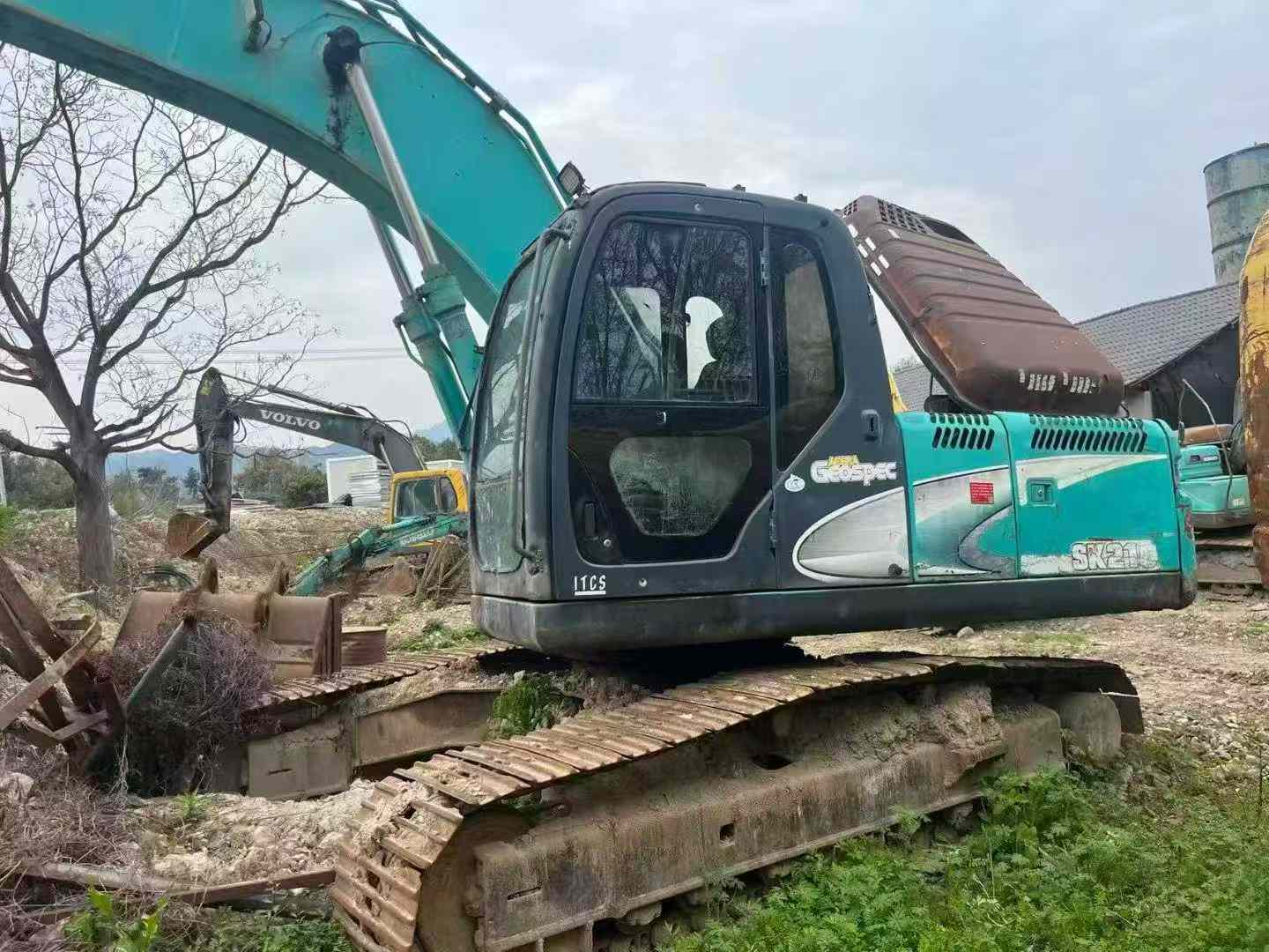 Buy Kobelco SK210-6 Used Excavator / 3
