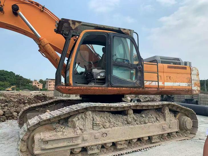 Buy Doosan DX480LC Used Excavator / 1