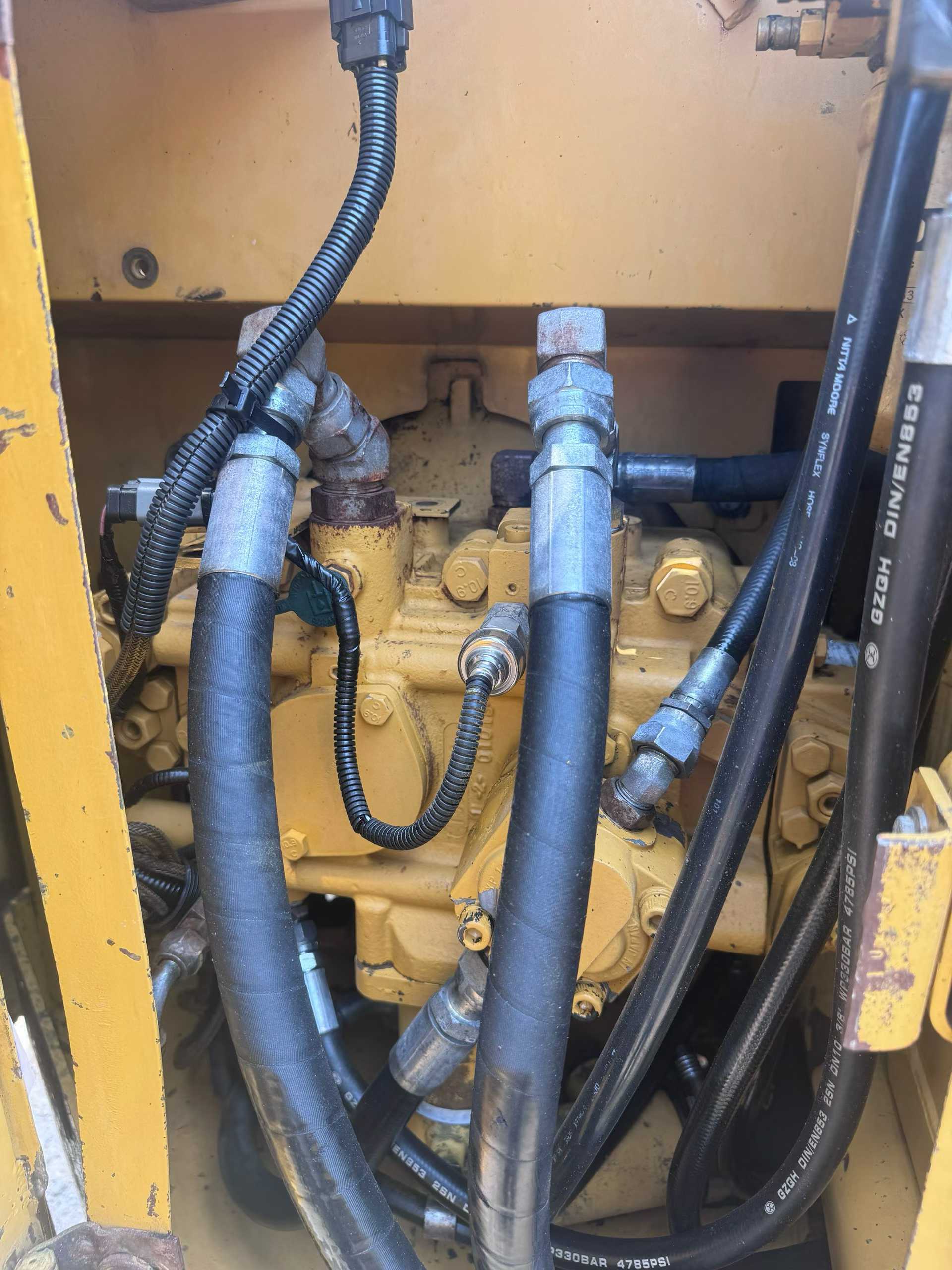 Buy Caterpillar 311C Used Excavator / 5