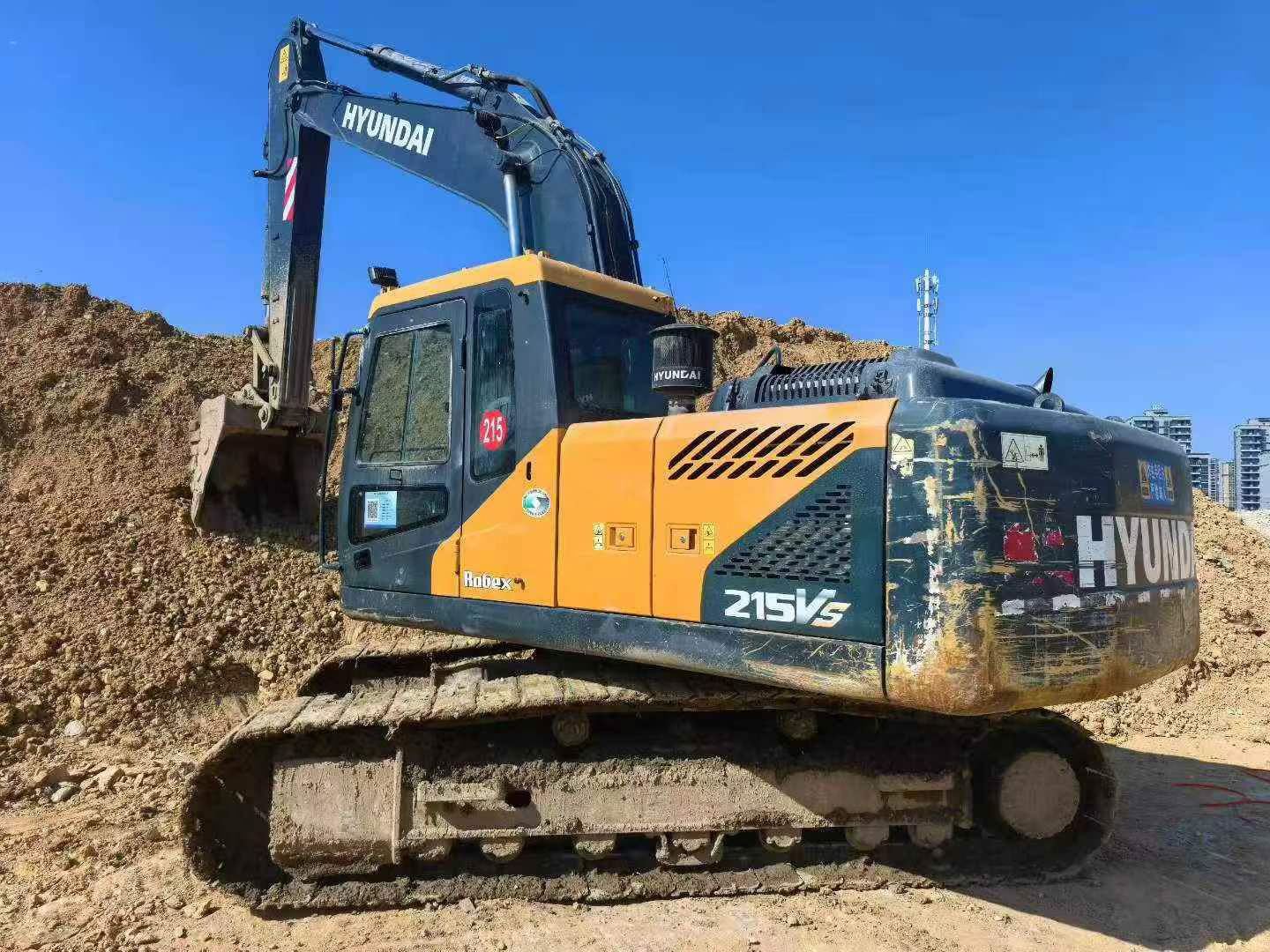 Buy Hyundai R215-7 Used Excavator / 3