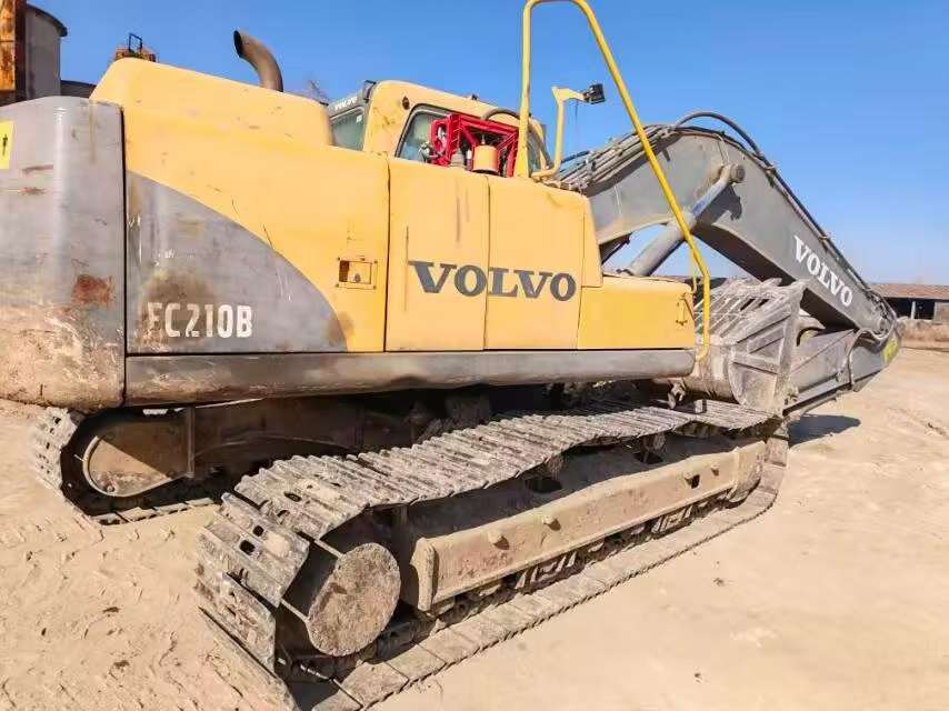 Buy Volvo EC210BLC Used Excavator / 3