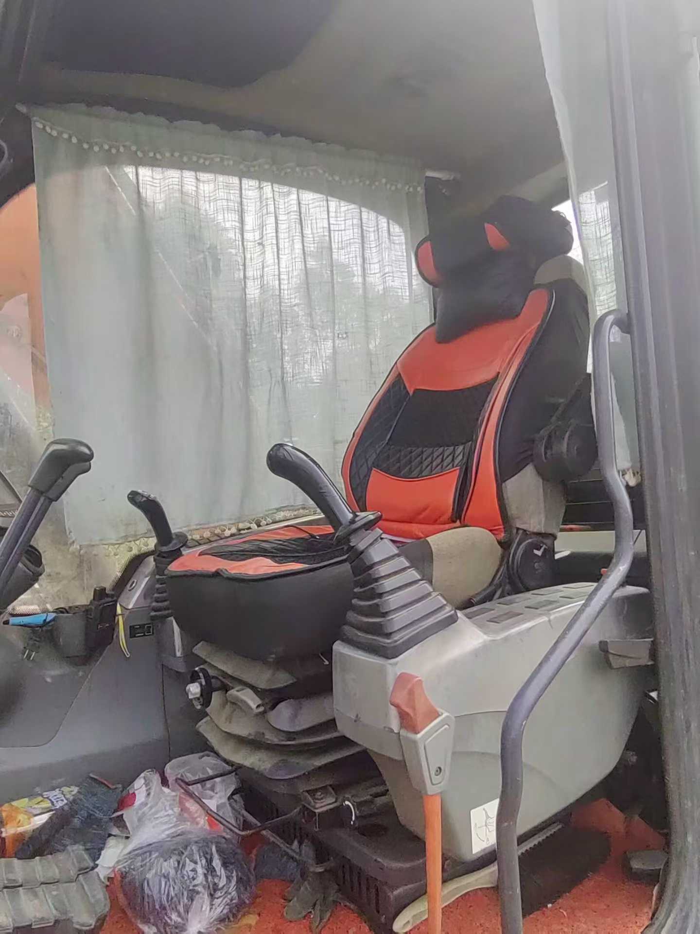 Buy Doosan DX120 Used Excavator / 2