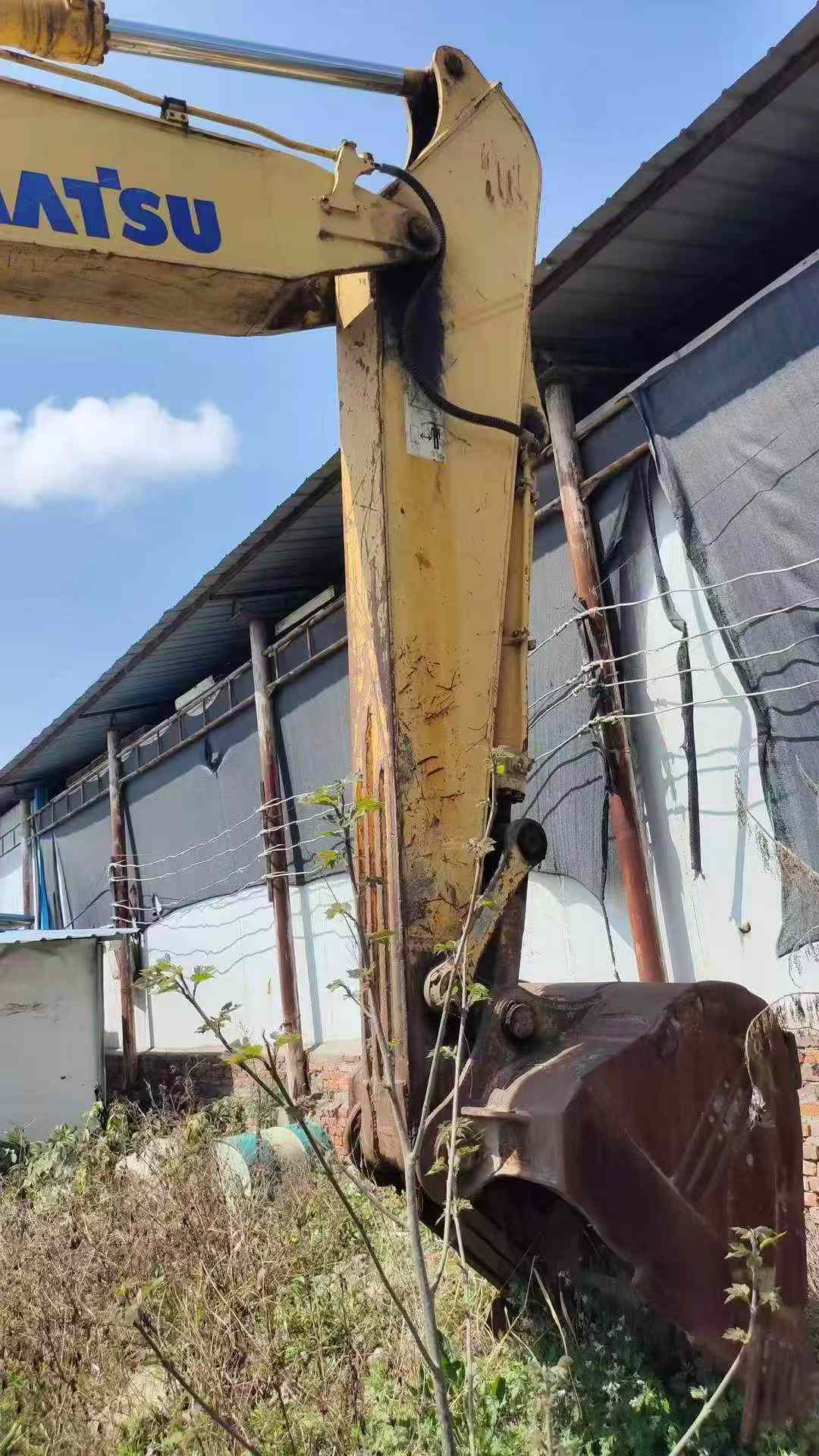 Buy Komatsu PC240-6 Used Excavator / 8