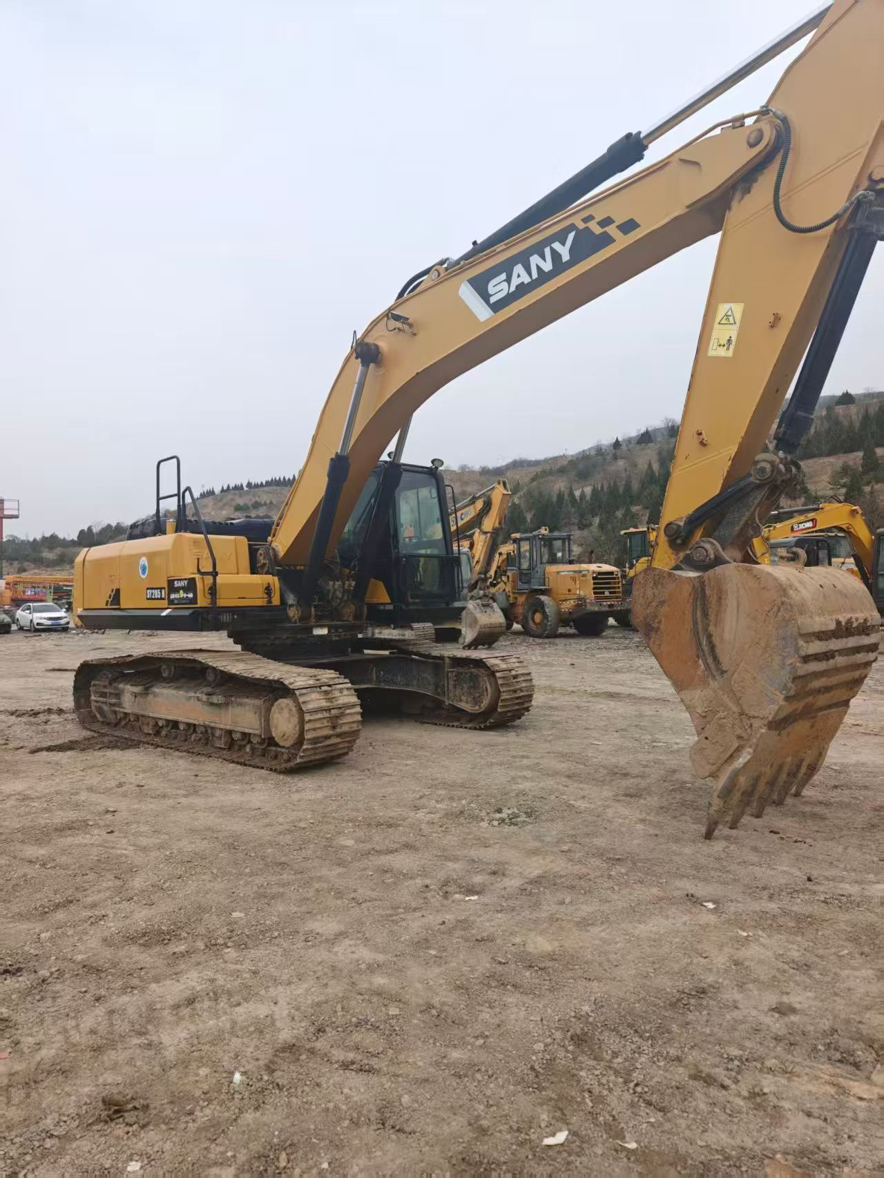 Buy Sany SY245H Used Excavator / 4