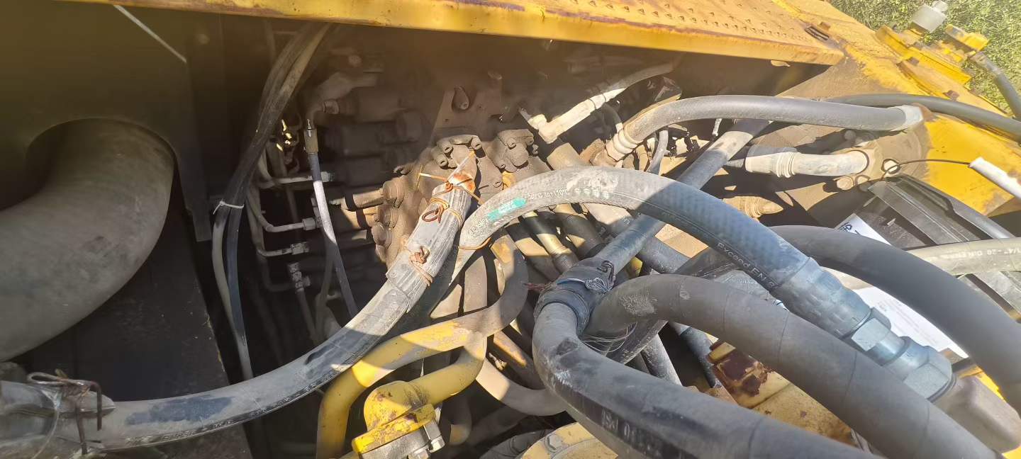 Buy Komatsu PC400-8 Used Excavator / 4