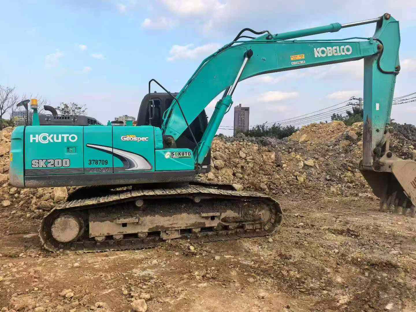 Buy Kobelco SK200 Used Excavator / 4
