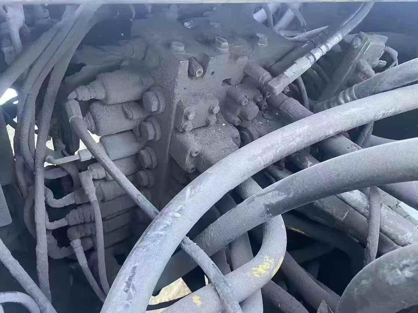 Buy Komatsu PC460LC-8 Used Excavator / 8