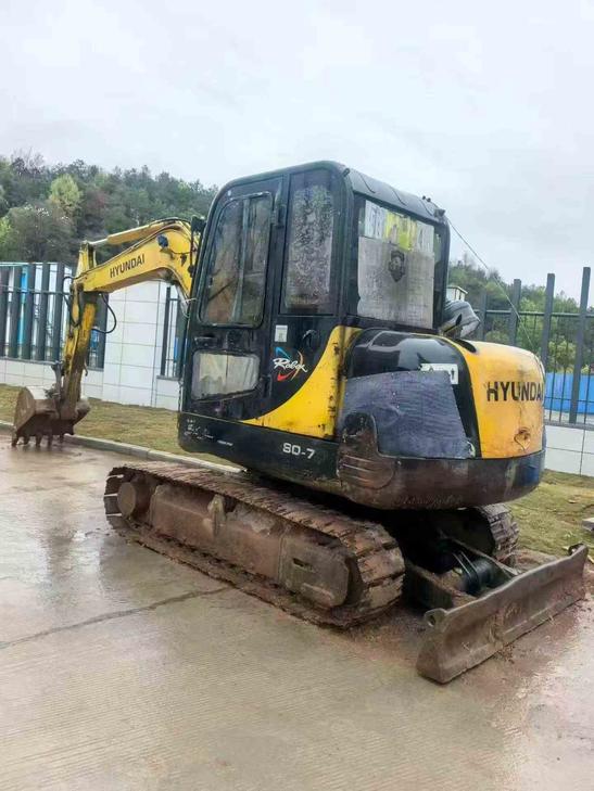 Buy Hyundai R60-7 Used Excavator / 1