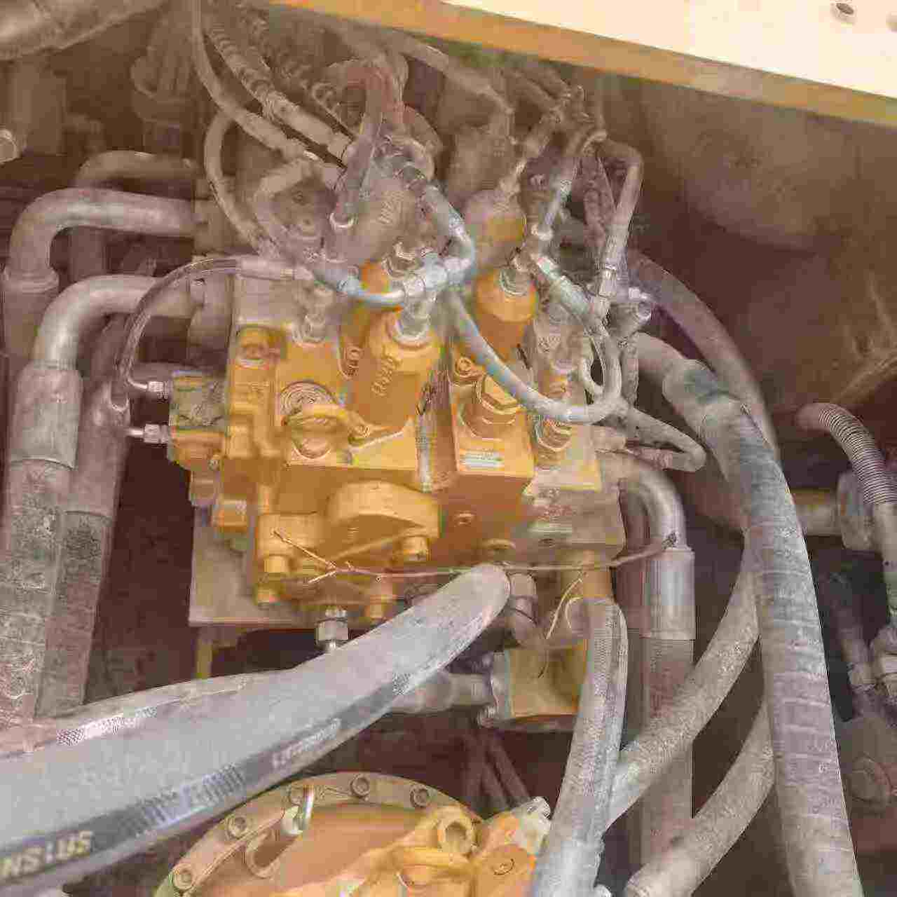 Buy Sany SY550H Used Excavator / 3