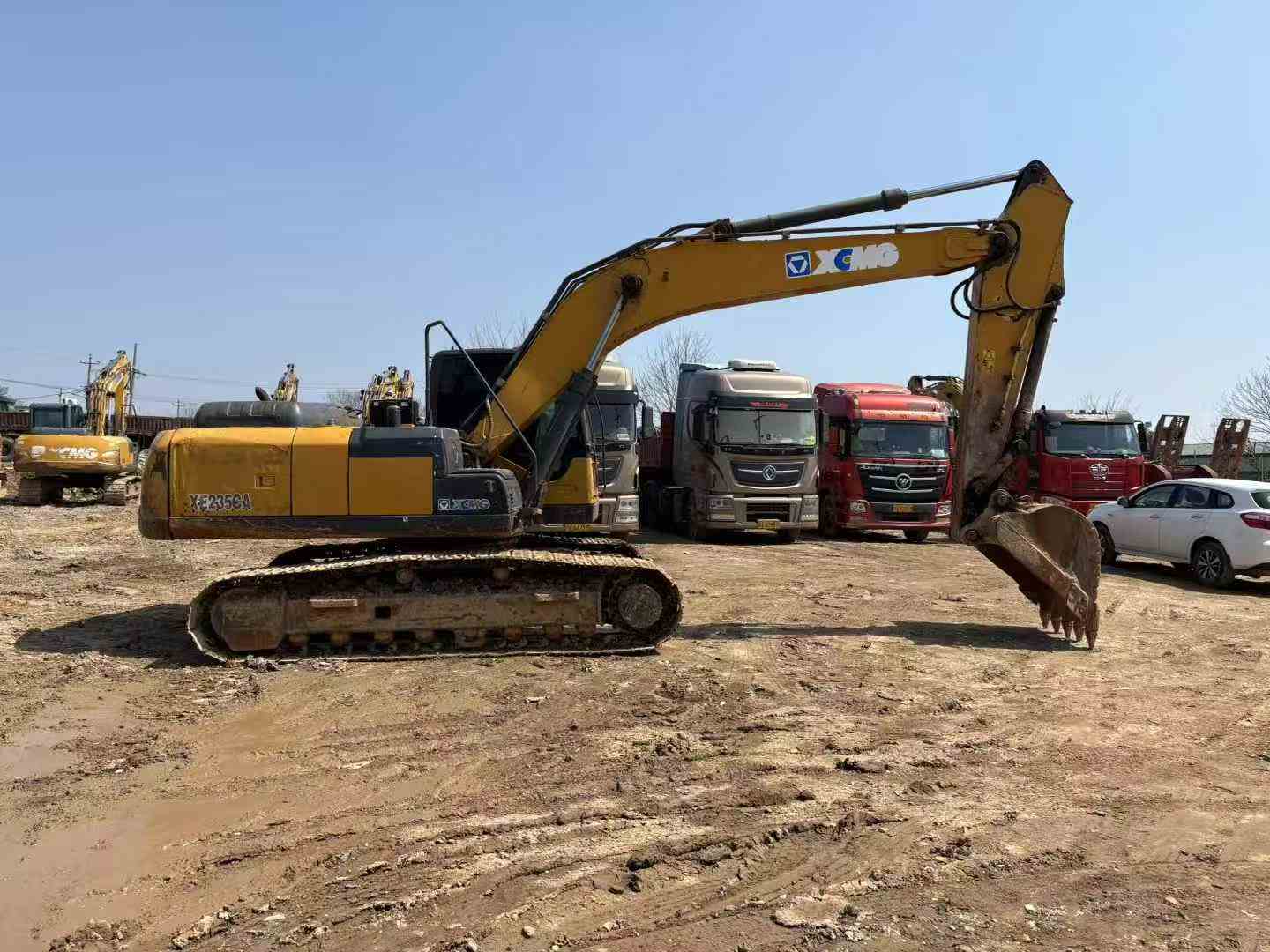 Buy XCMG XE215 Used Excavator / 2