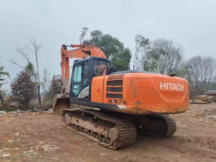 Buy Hitachi EX200 Used Excavator / 1
