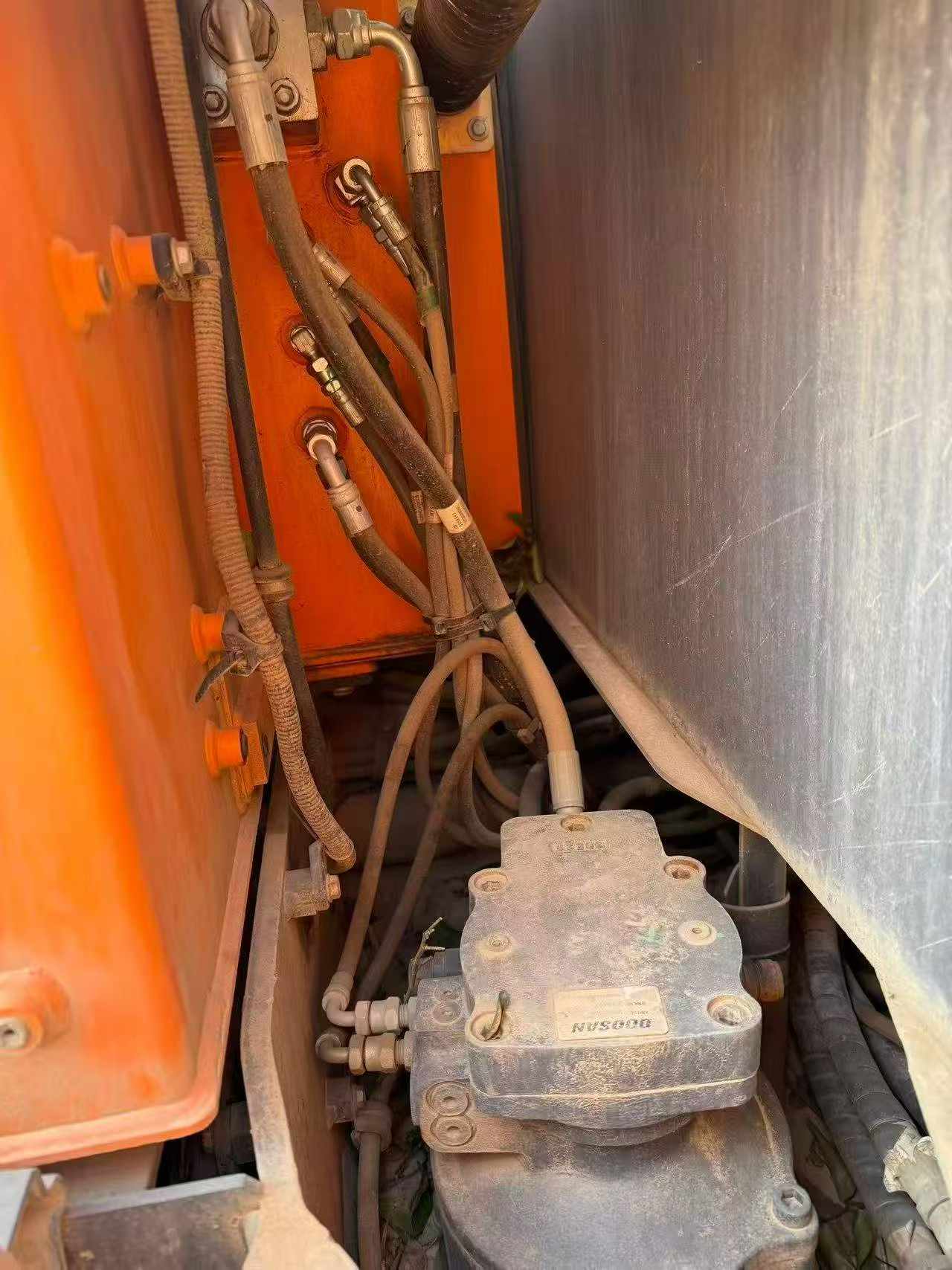 Buy Doosan DH60 Used Excavator / 3