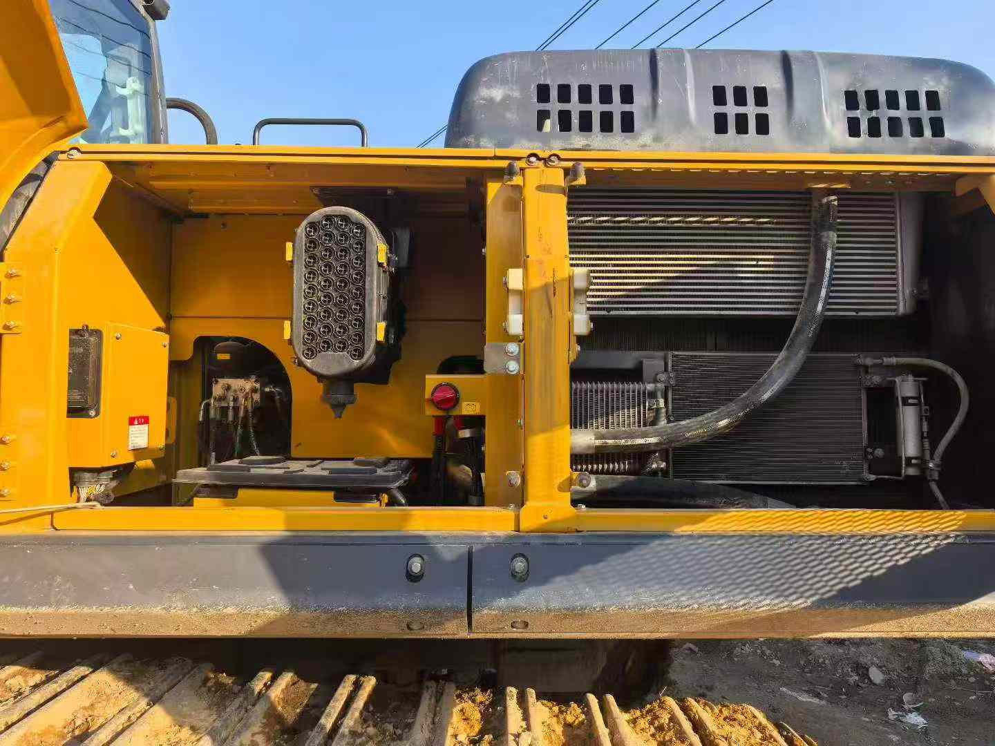 Buy XCMG XE380K Used Excavator / 4