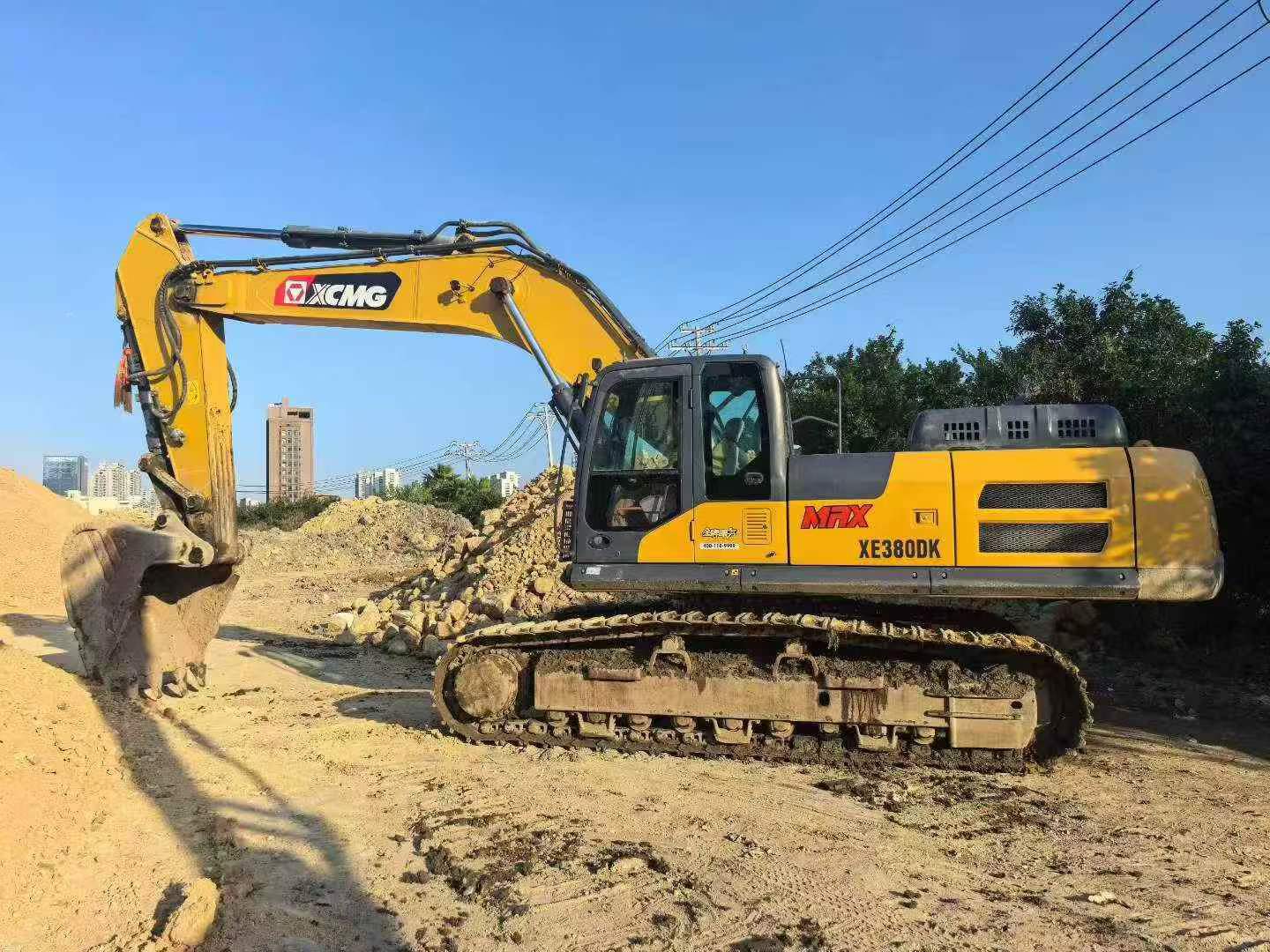 Buy XCMG XE380K Used Excavator / 2