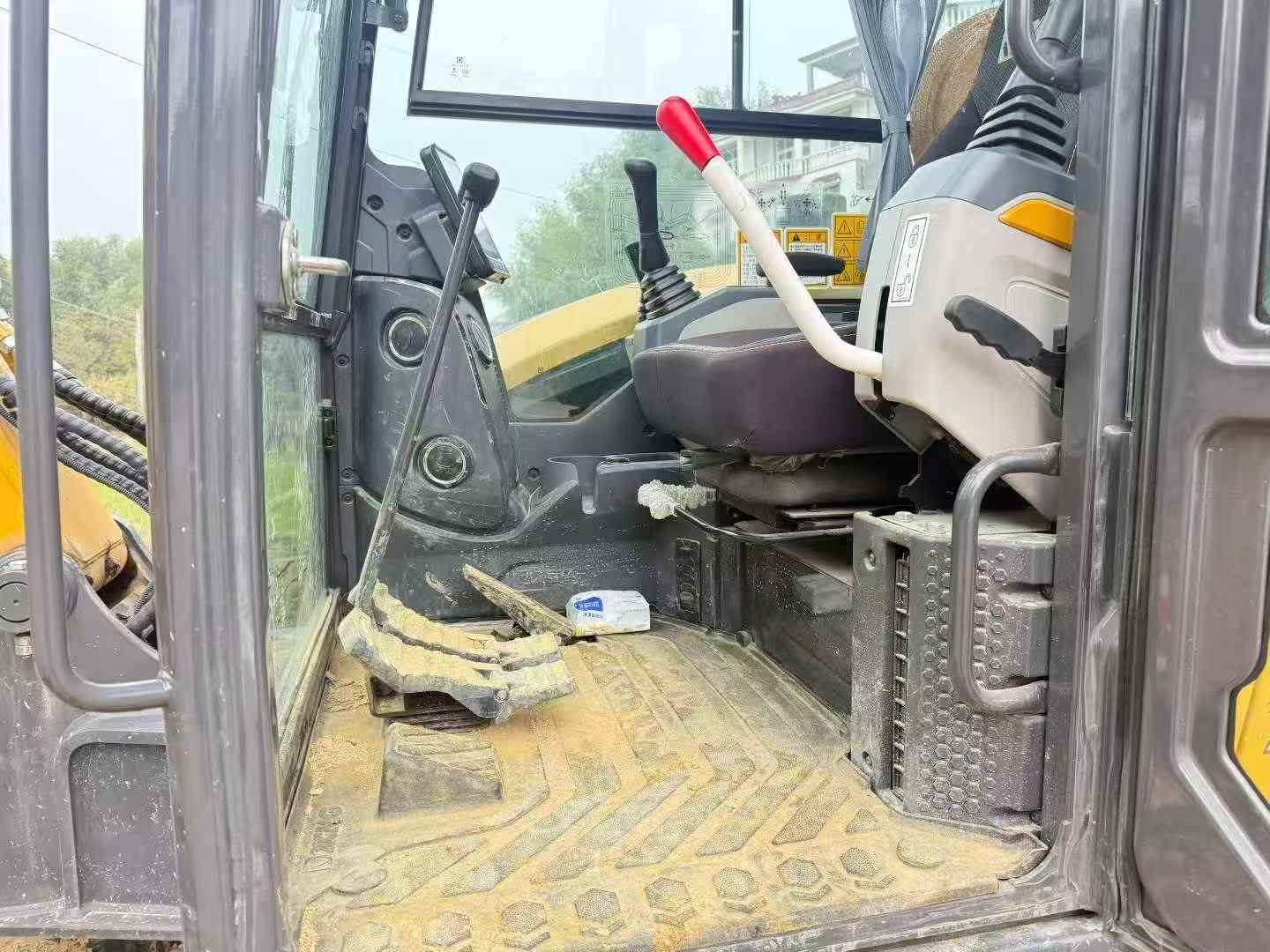 Buy XCMG XE60G Used Excavator / 6