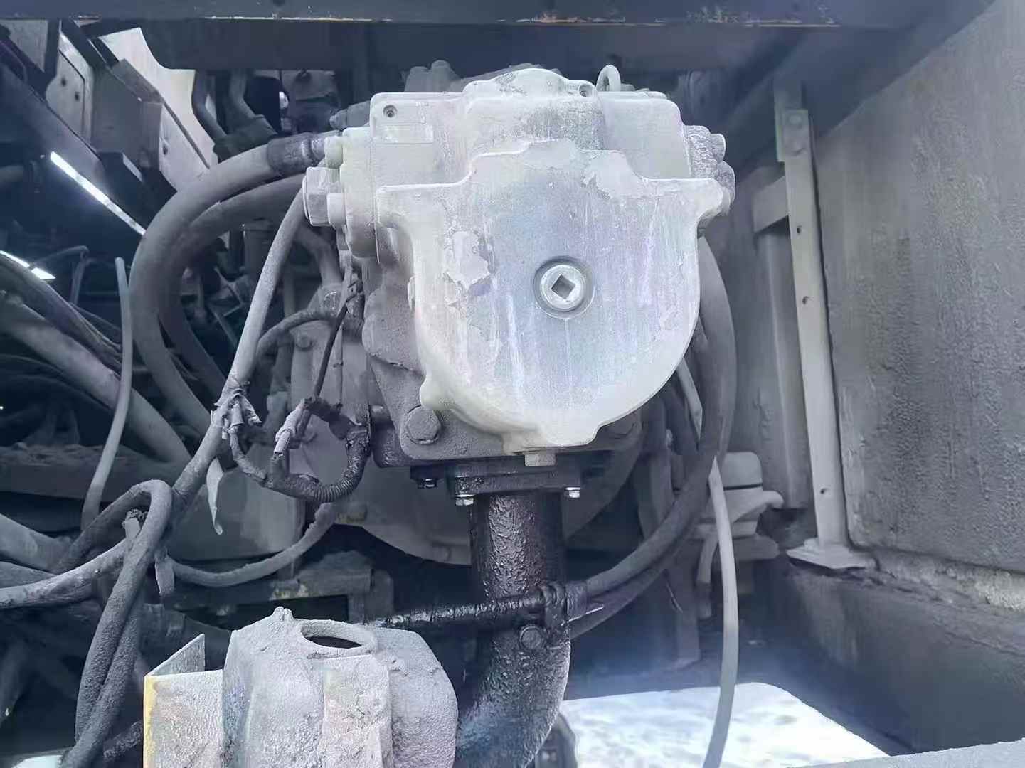 Buy Komatsu PC460LC-8 Used Excavator / 6