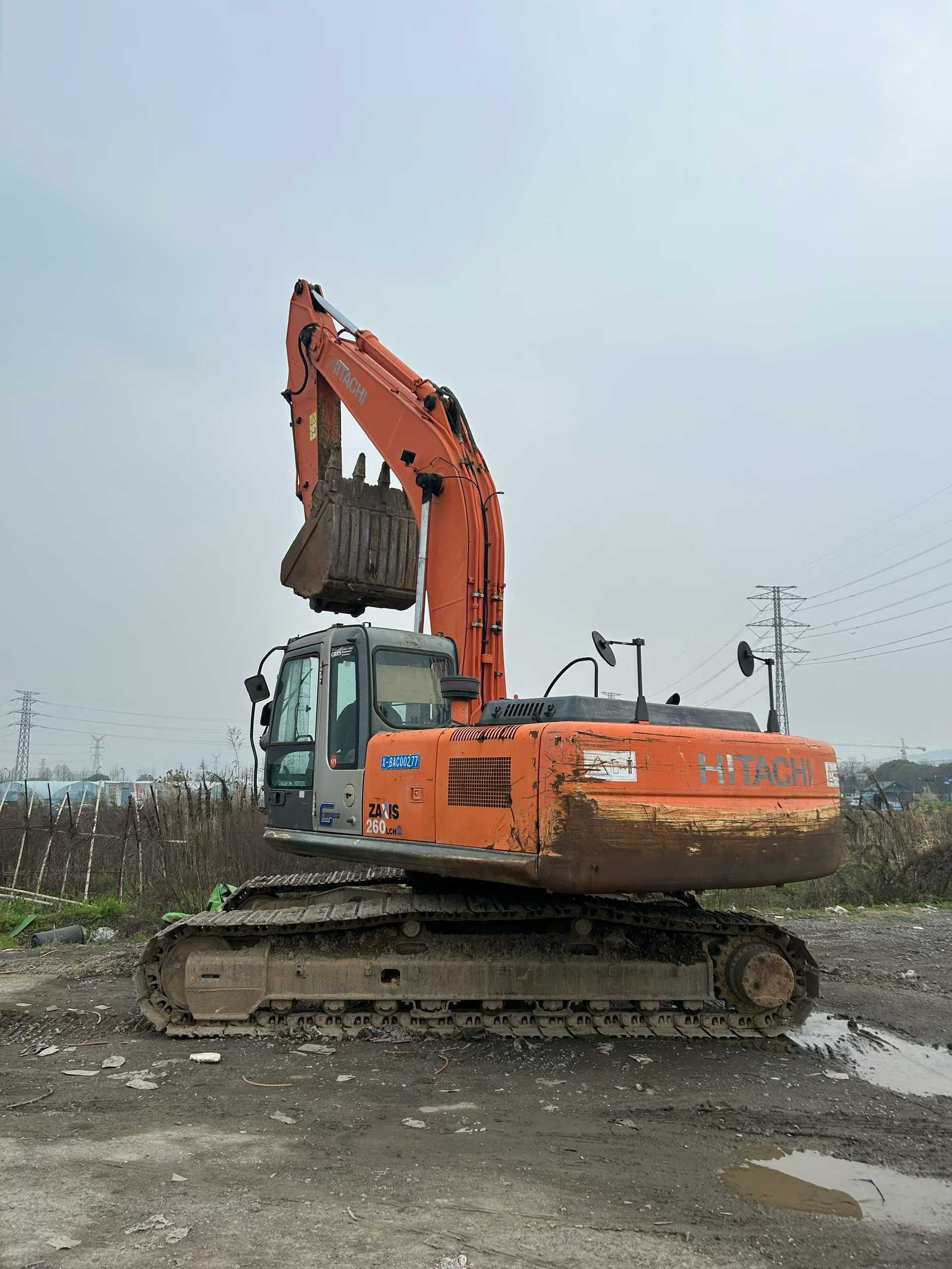 Buy Hitachi ZX260-3G Used Excavator / 4