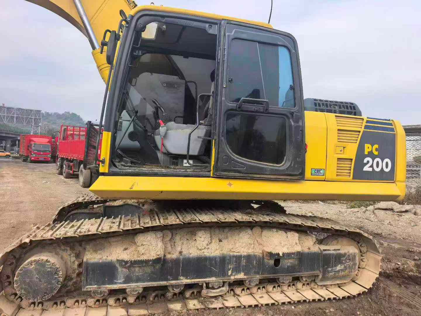 Buy Komatsu PC200 Used Excavator / 8