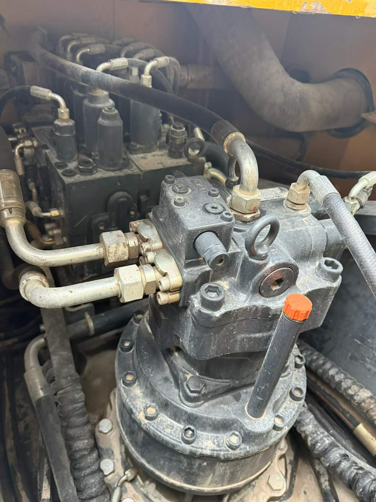 Buy XCMG XE245D Used Excavator / 3