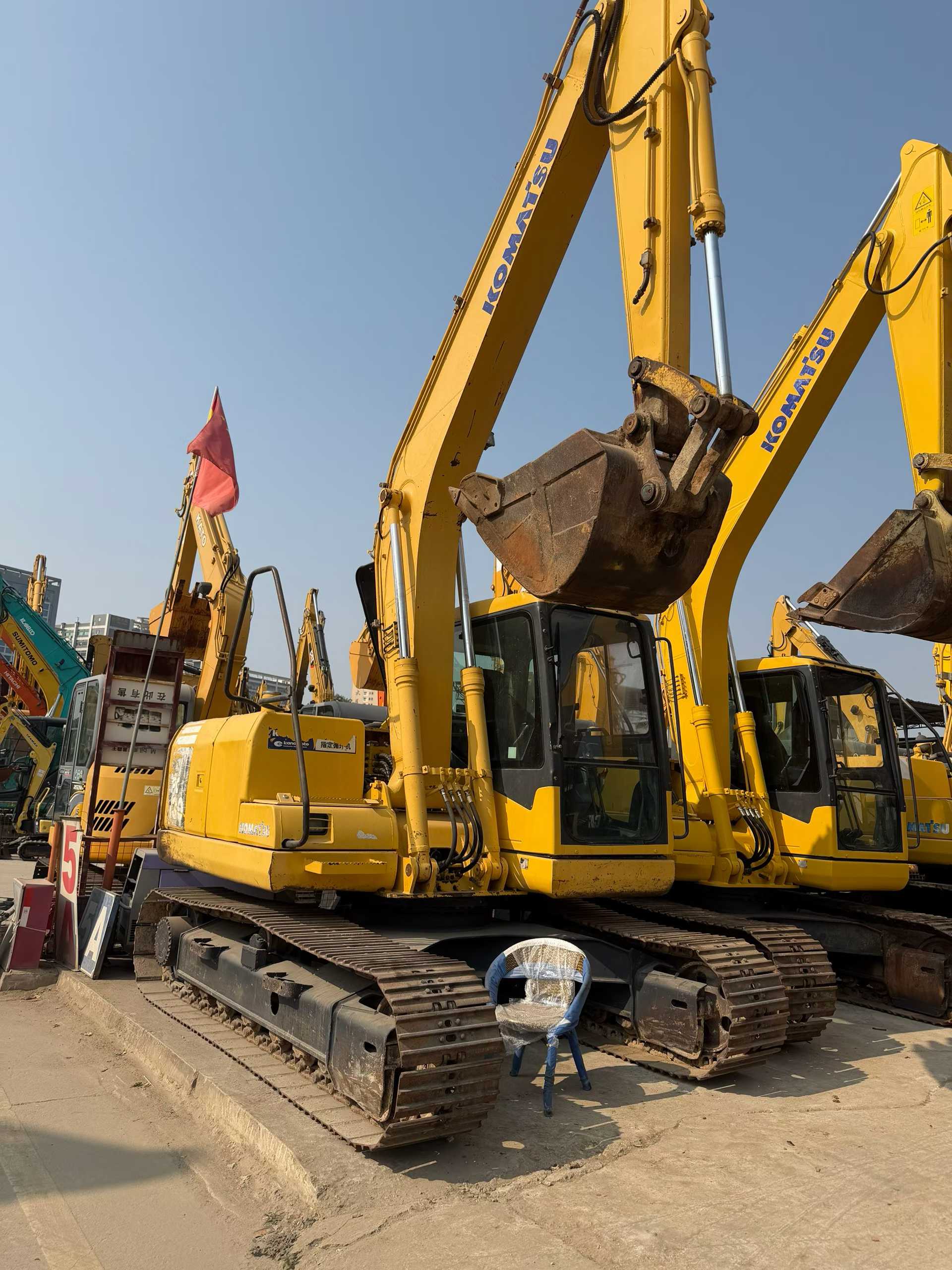Buy Komatsu PC130-7 Used Excavator / 8