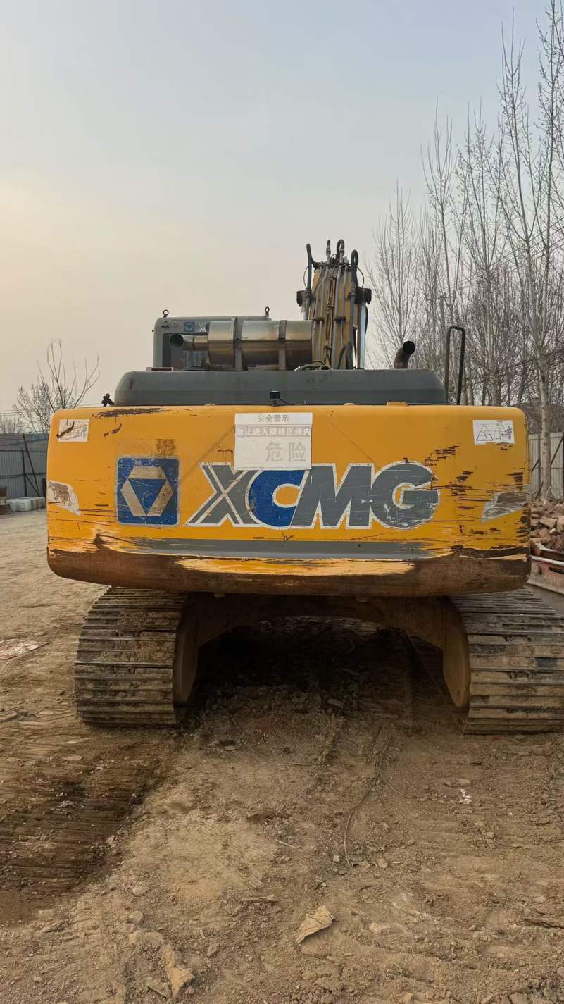 Buy XCMG XE215CA Used Excavator / 3