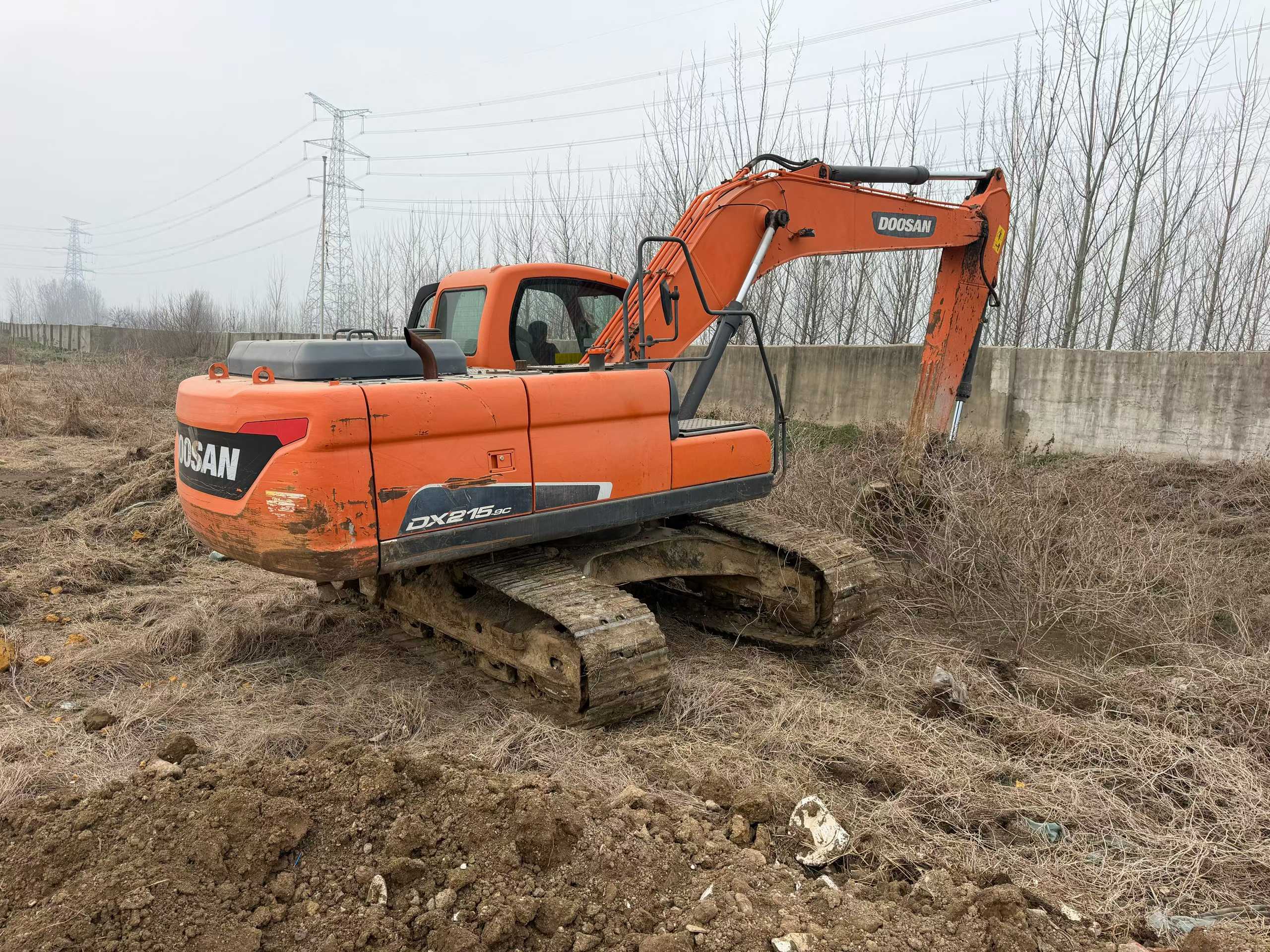 Buy Doosan DH215-7 Used Excavator / 2