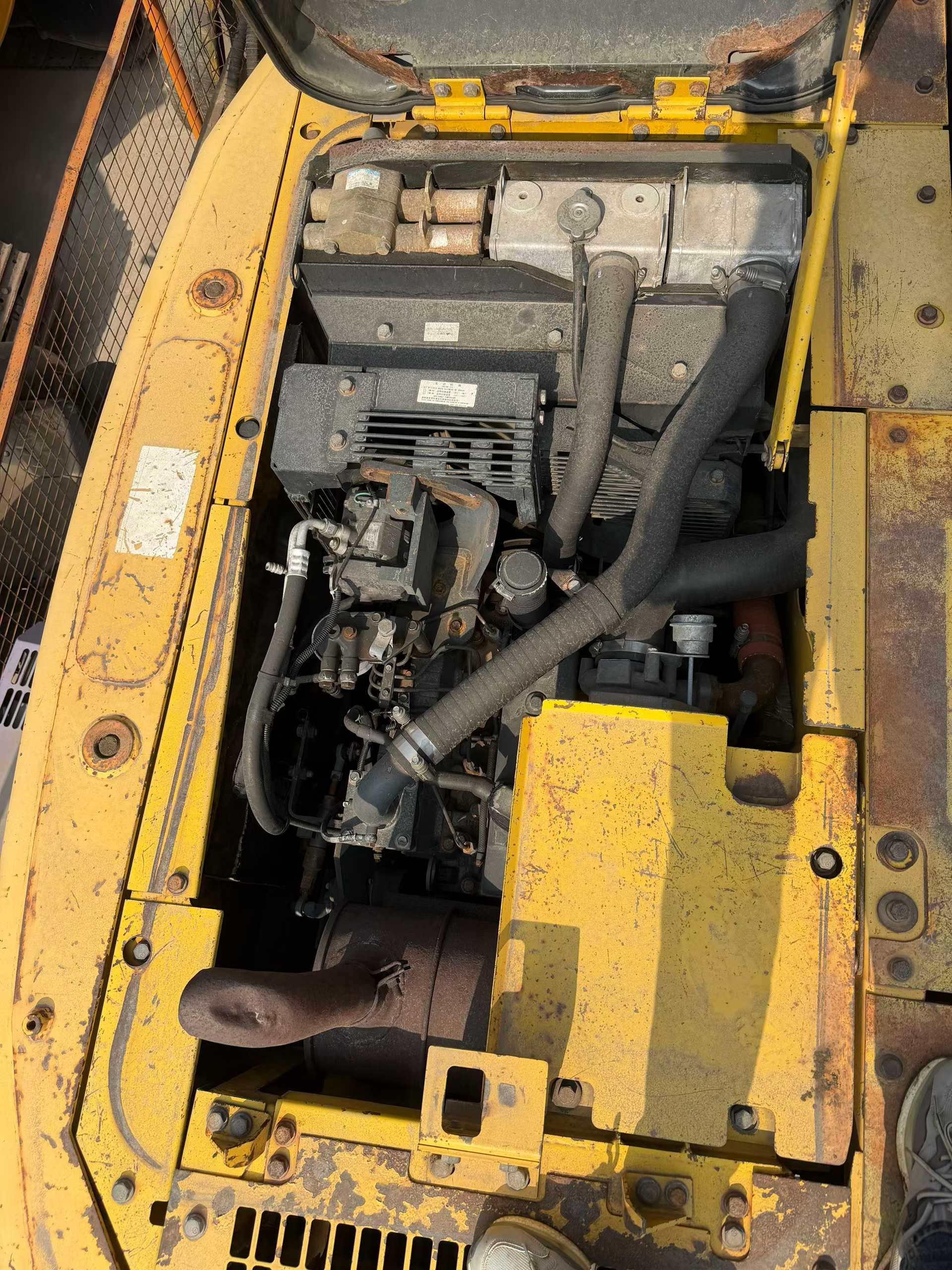 Buy Komatsu PC130-7 Used Excavator / 7