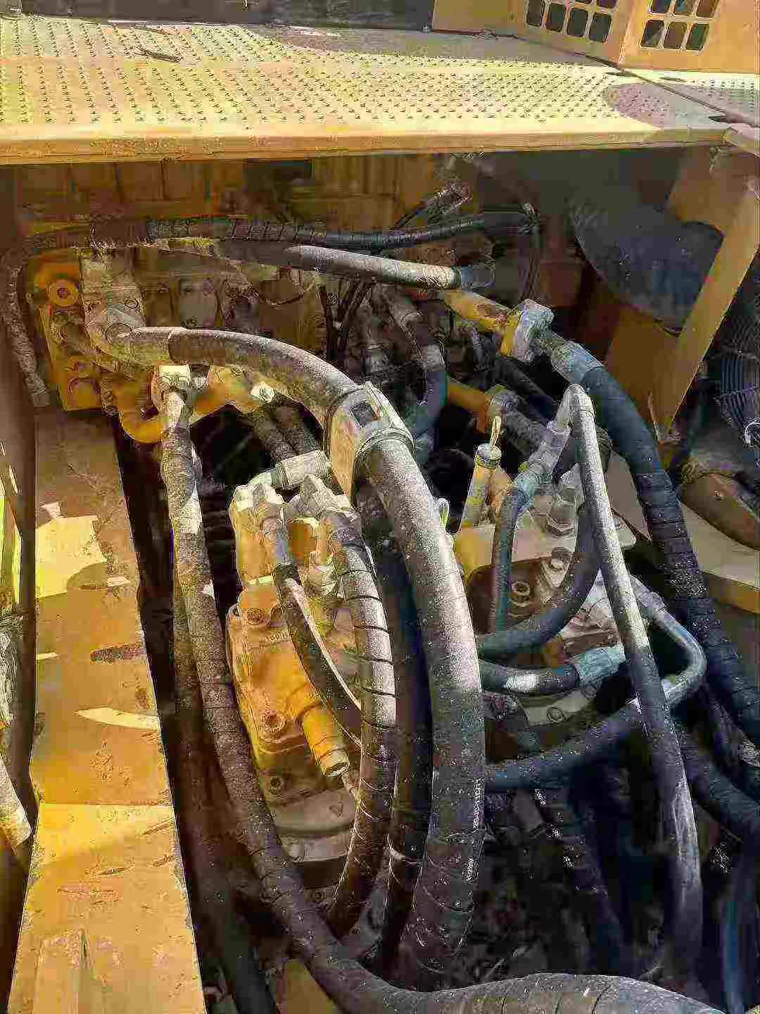 Buy Caterpillar 349E Used Excavator / 5