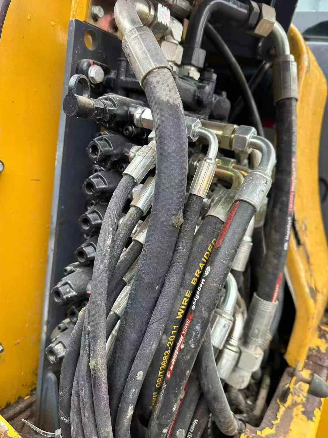 Buy XCMG XE60 Used Excavator / 5