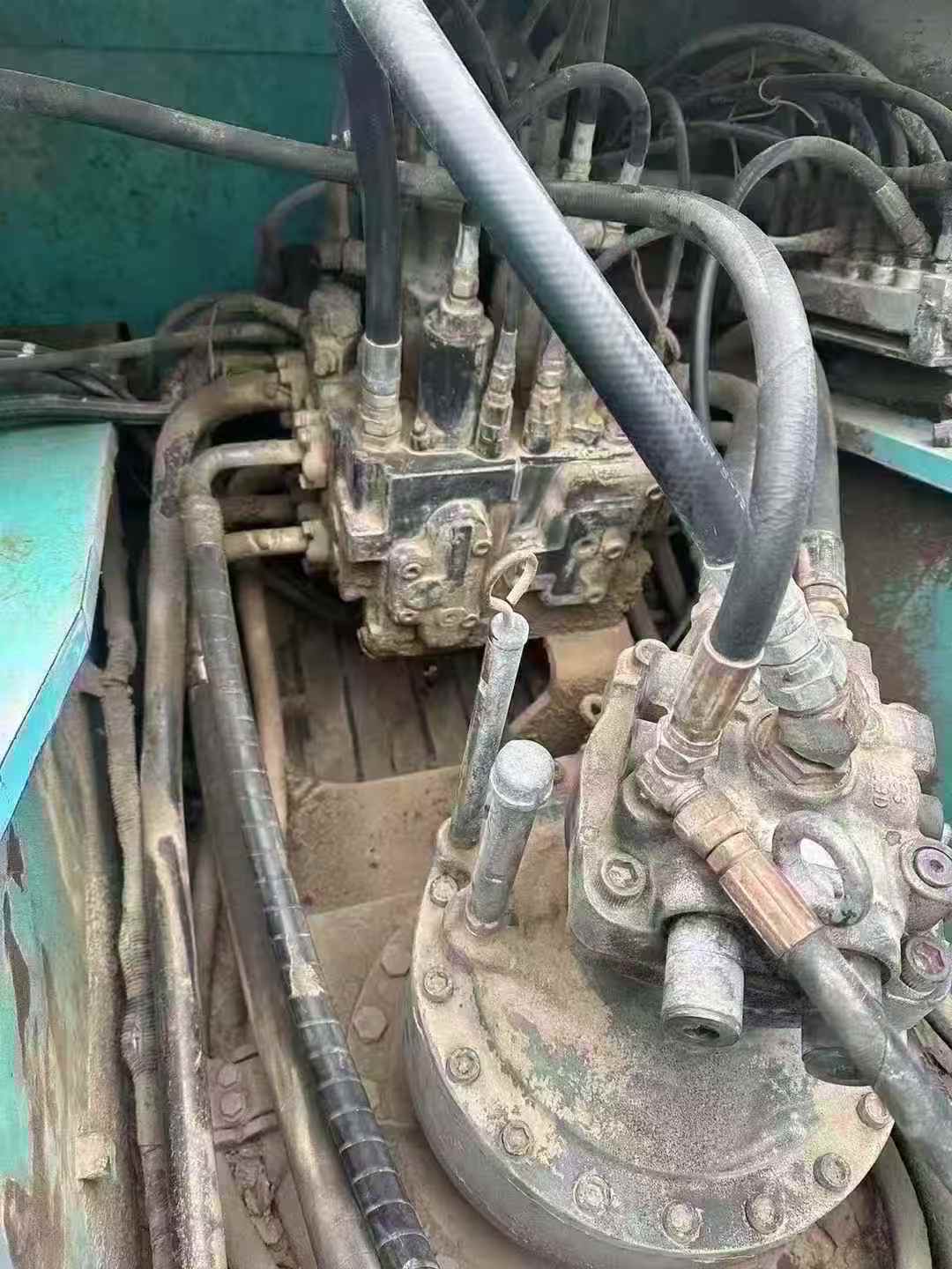 Buy Kobelco SK250 Used Excavator / 8