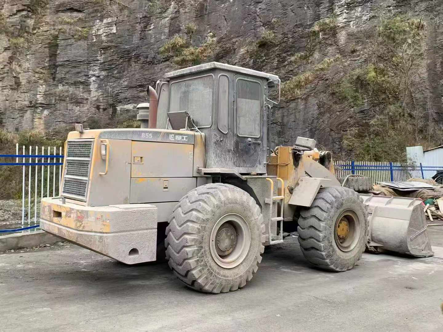 Buy LiuGong CLG855 Used Loader / 2