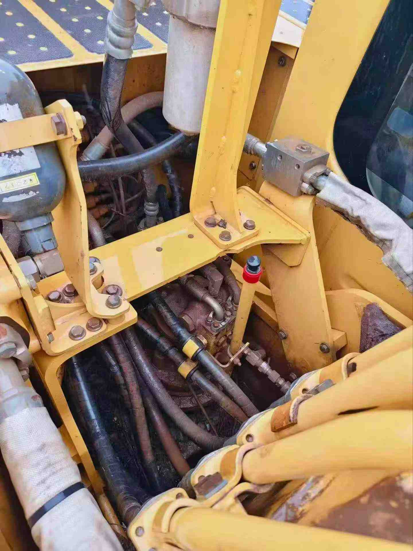 Buy Komatsu PC210-10 Used Excavator / 4