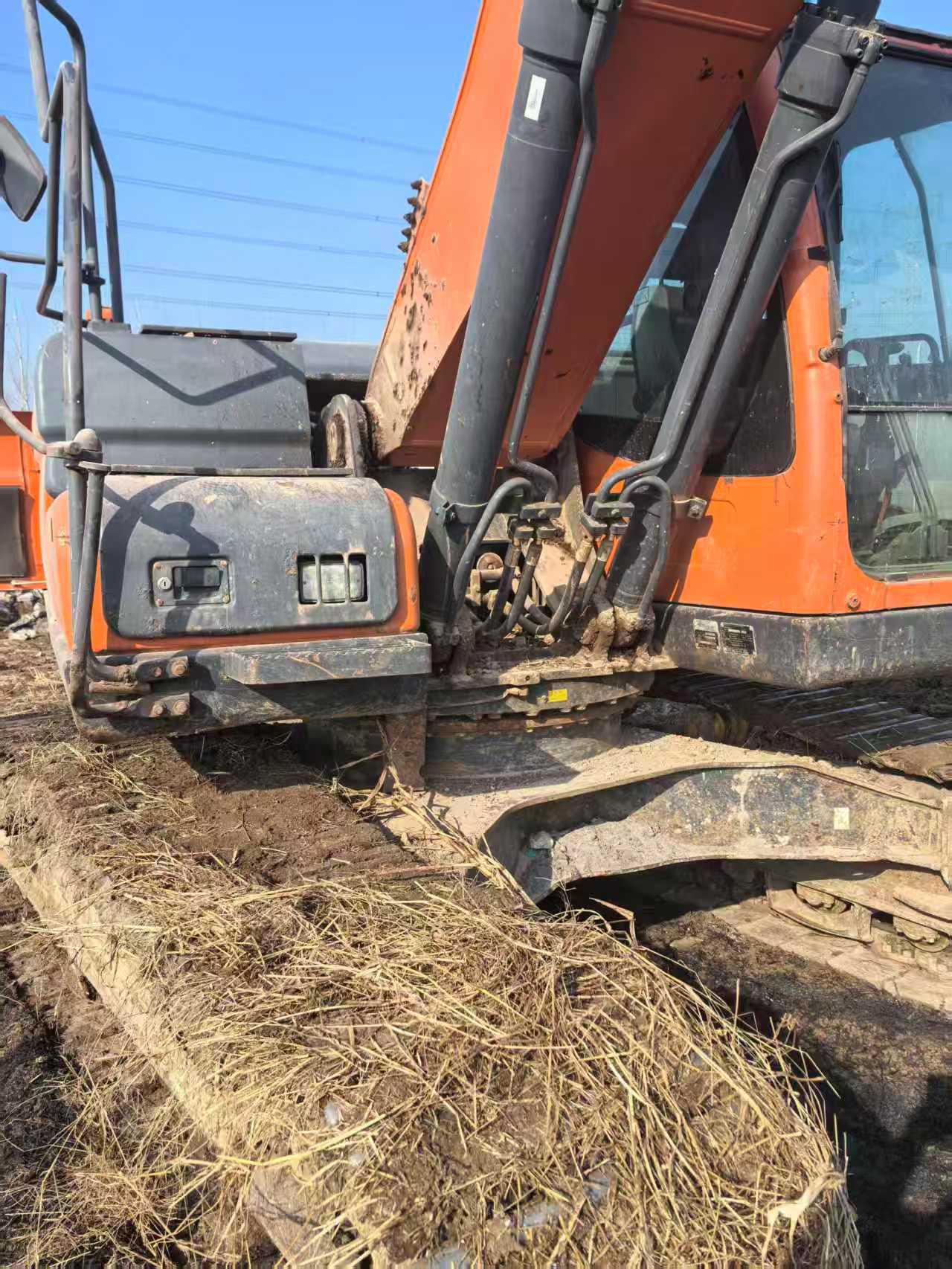 Buy Doosan DH215-7 Used Excavator / 7