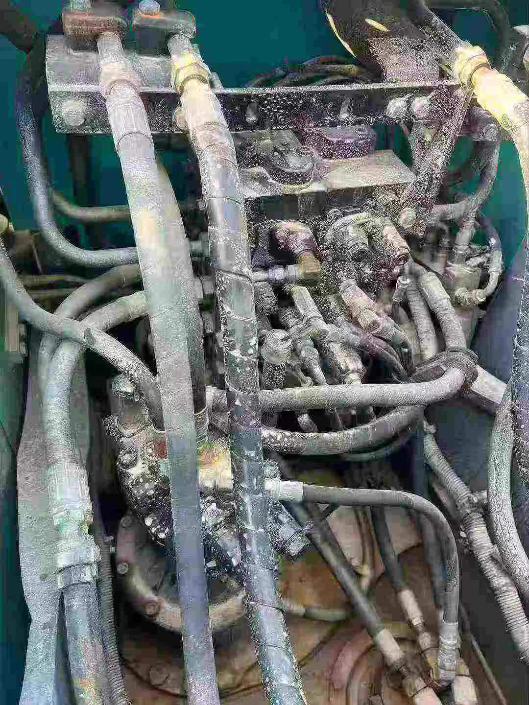 Buy Kobelco SK140 Used Excavator / 9