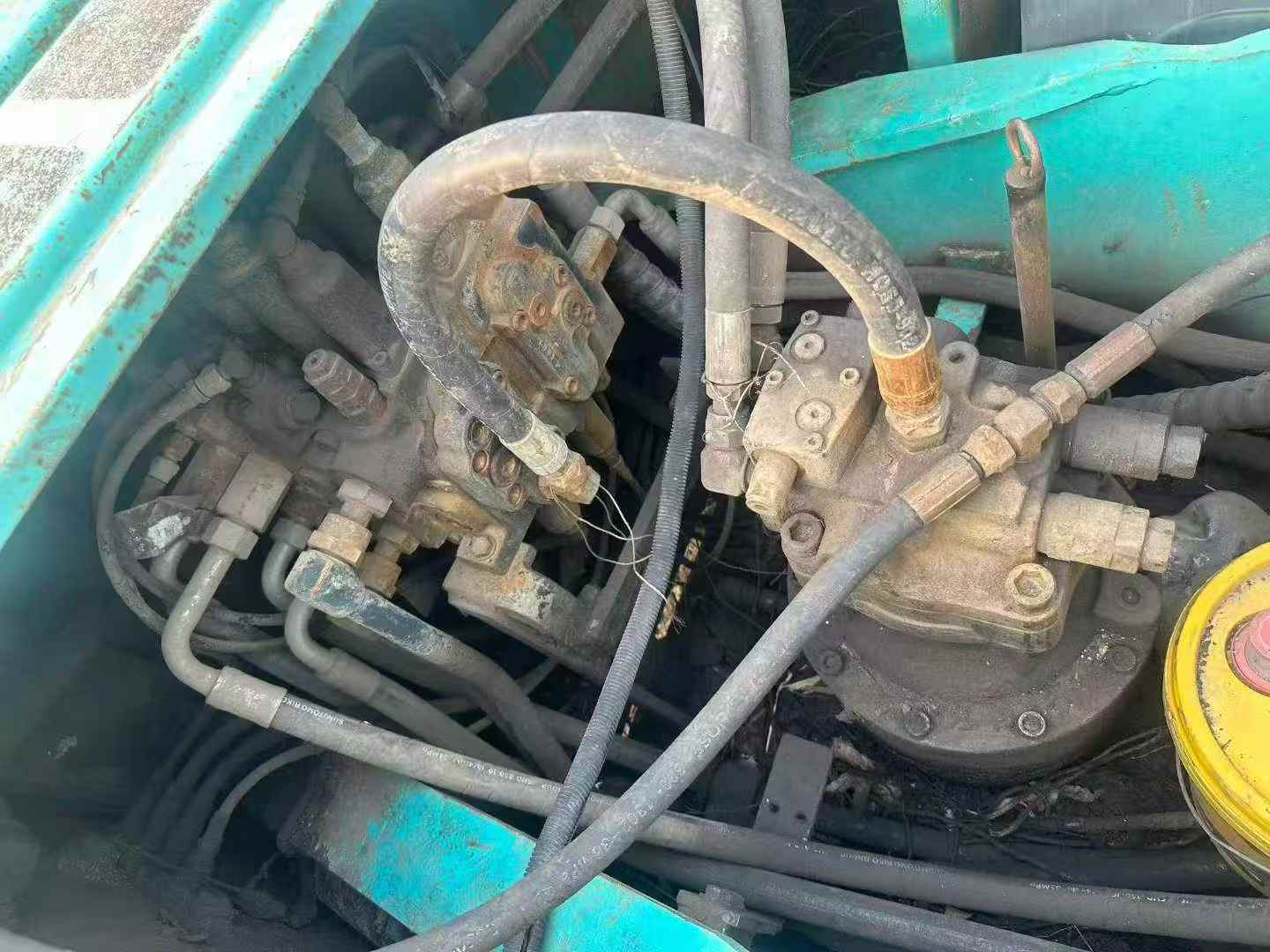 Buy Kobelco SK210-6 Used Excavator / 4