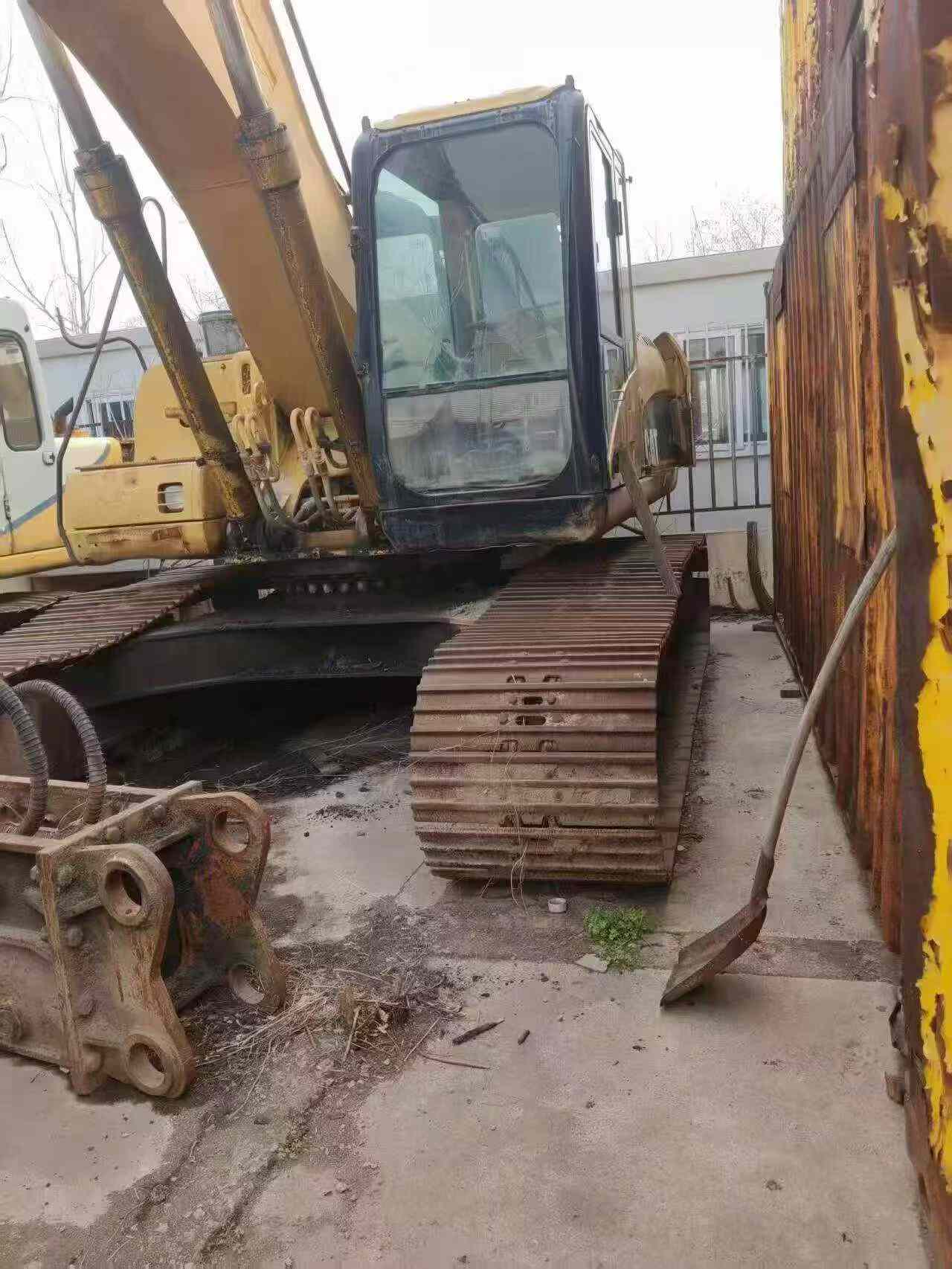 Buy Caterpillar 325D Used Excavator / 3