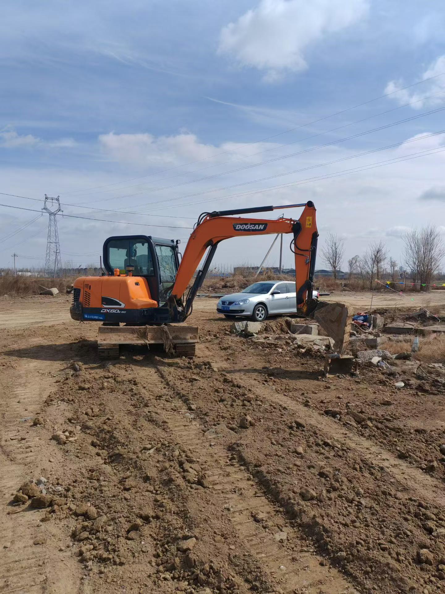 Buy Doosan DH55 Used Excavator / 2