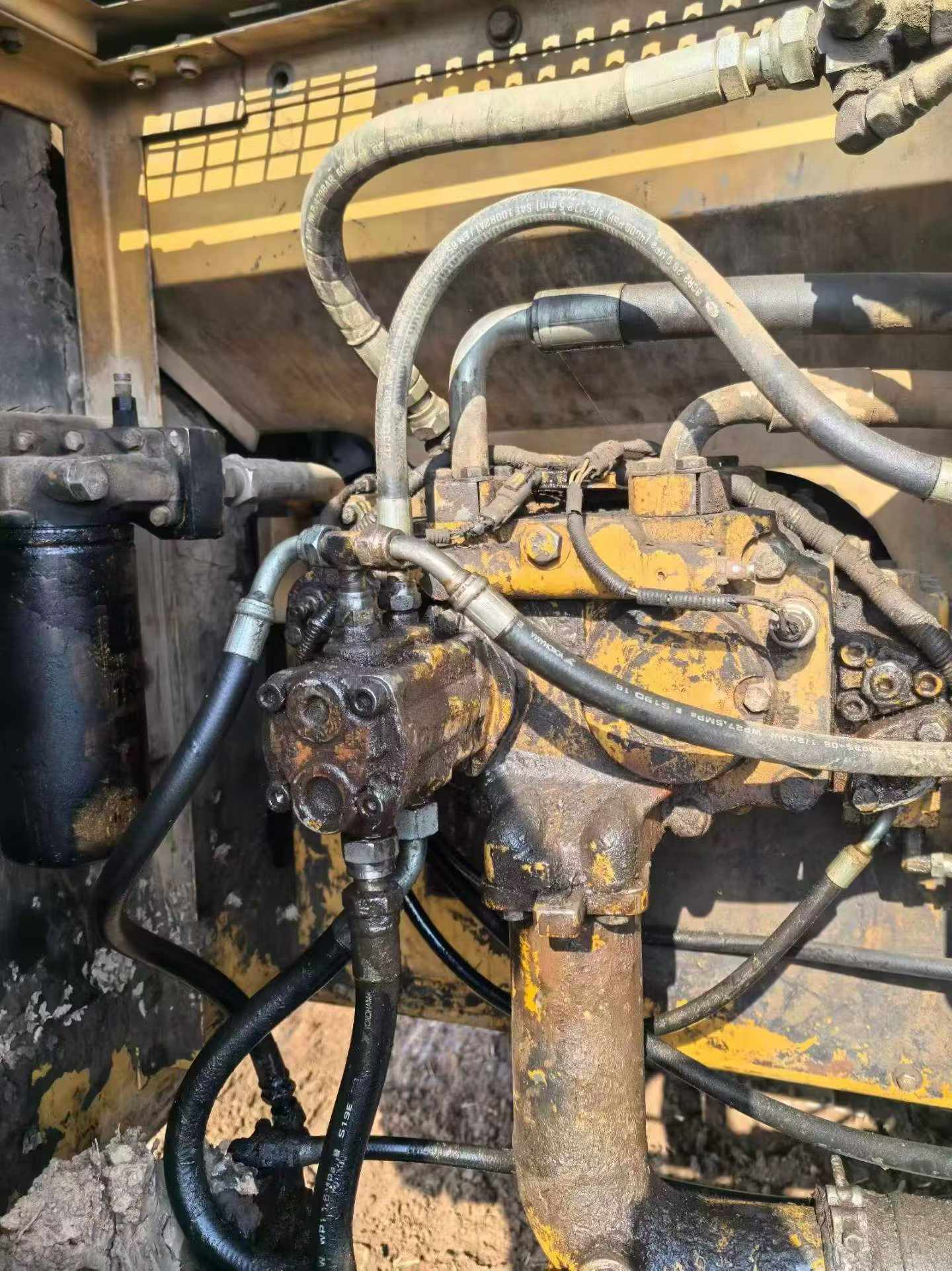 Buy Caterpillar 325C Used Excavator / 5