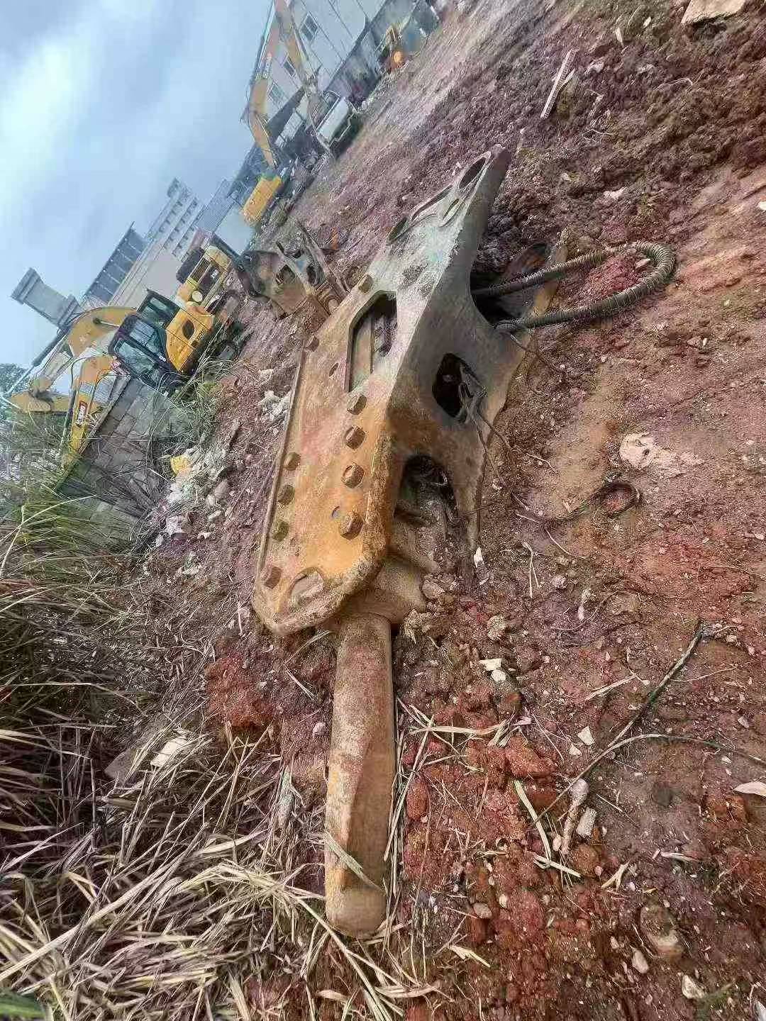 Buy XCMG XE700C Used Excavator / 5