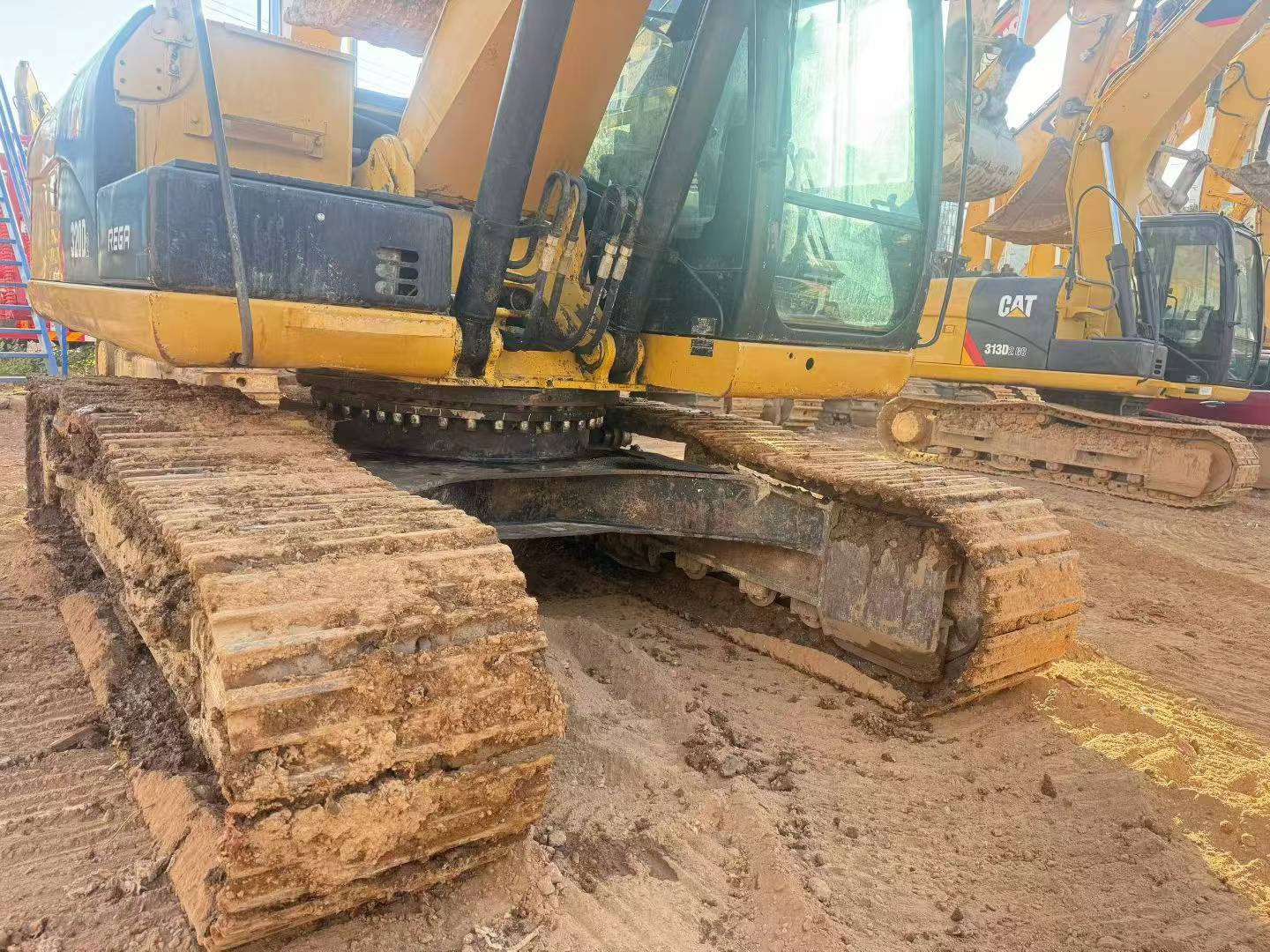 Buy Caterpillar 320D Used Excavator / 6