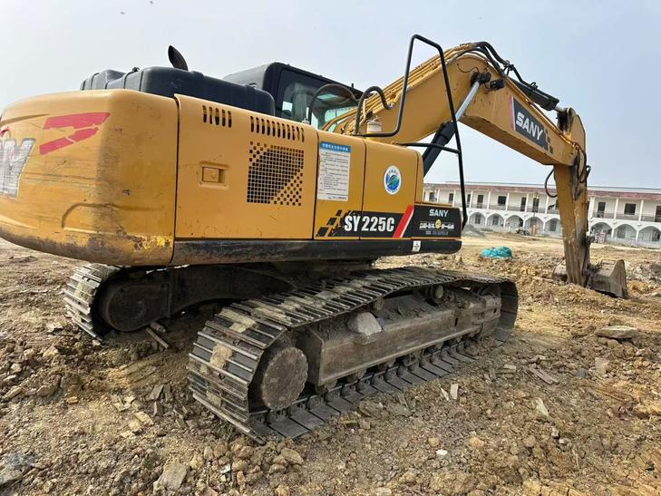 Buy Sany SY205C Used Excavator / 1