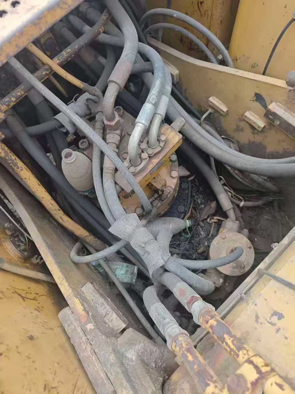 Buy Caterpillar 320A Used Excavator / 5