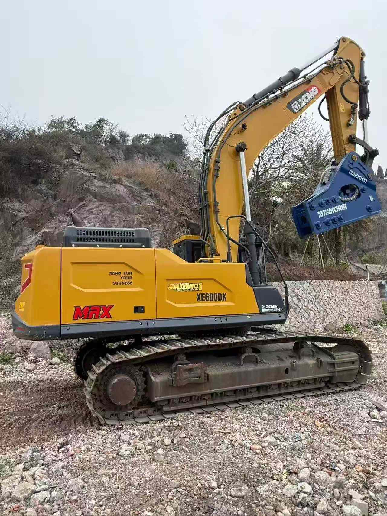 Buy XCMG XE600DK MAX Used Excavator / 2