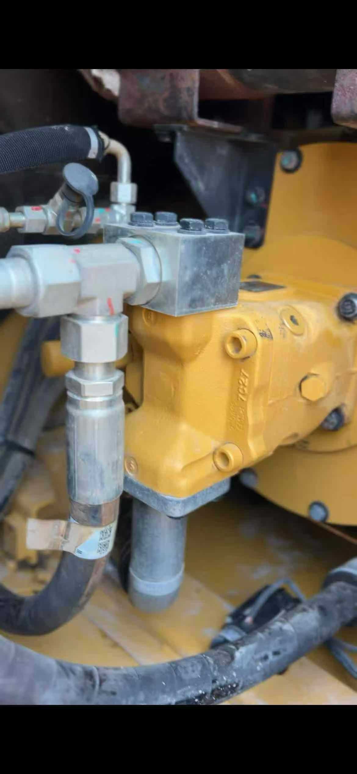 Buy Caterpillar 307B Used Excavator / 4